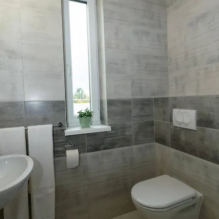 Solid Gold Garni Hotel 3*