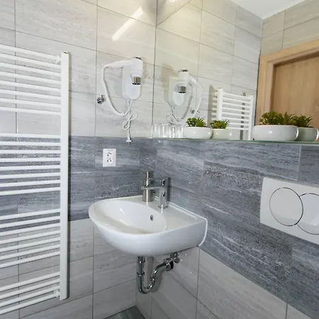 Solid Gold Garni Hotel