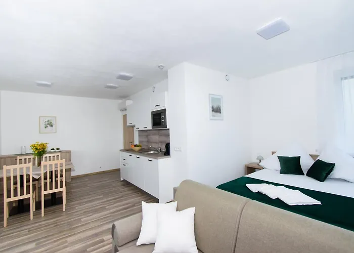 Solid Gold Garni Hotel Malacky