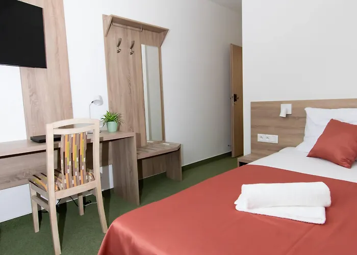 Solid Gold Garni Hotel Malacky