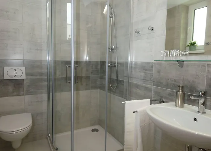 Solid Gold Garni Malacky